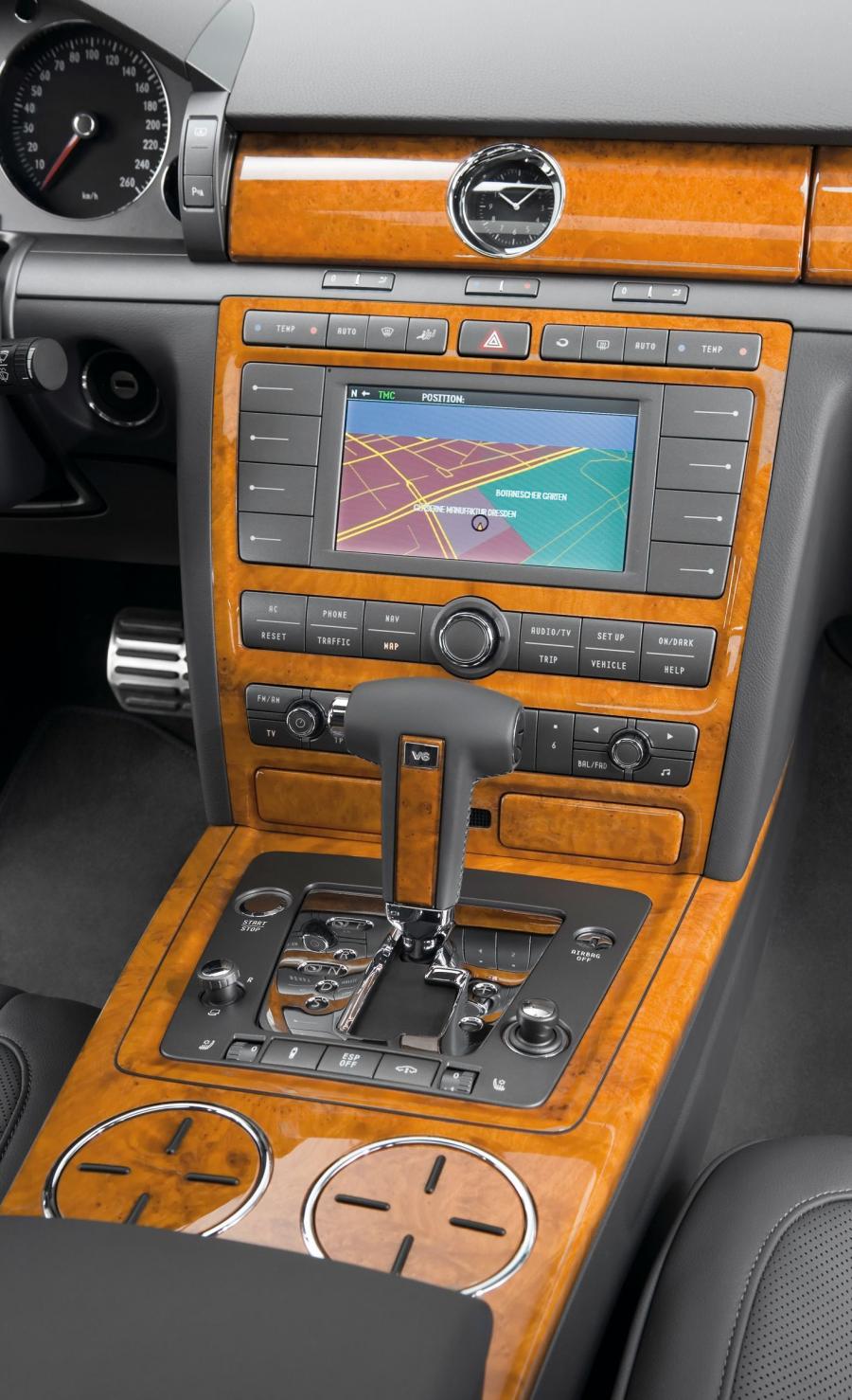  Volkswagen Phaeton 2003 года  (фото 36 из 82)